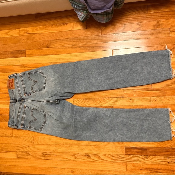 LEVI’s wedgie straight with rips W27/L32 - Picture 2 of 3